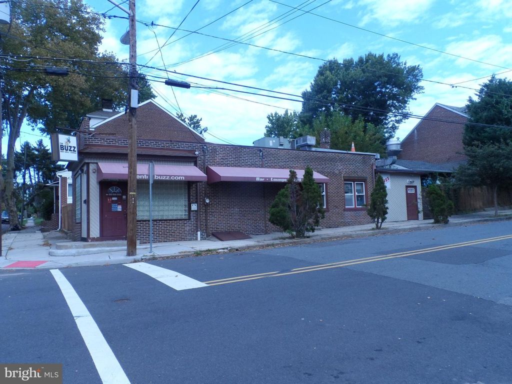702 PINE PINE ST, TRENTON, NJ 08638 — exterior