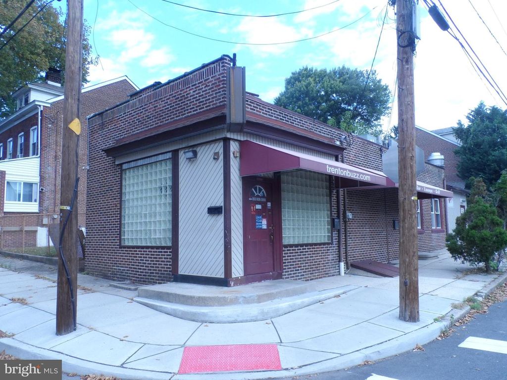 702 PINE PINE ST, TRENTON, NJ 08638 — photo 2