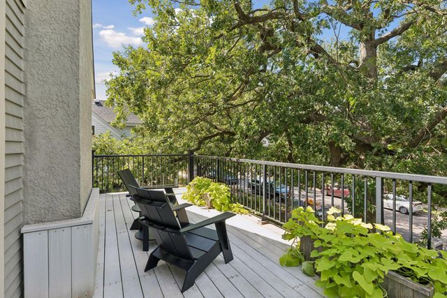 2835 James Avenue S, Minneapolis, MN 55408