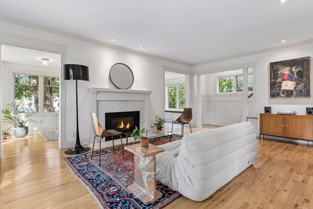 2835 James Avenue S, Minneapolis, MN 55408