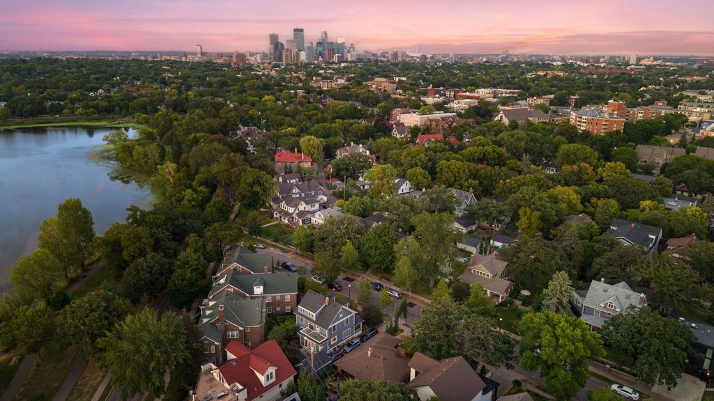 2835 James Avenue S, Minneapolis, MN 55408 — photo 2