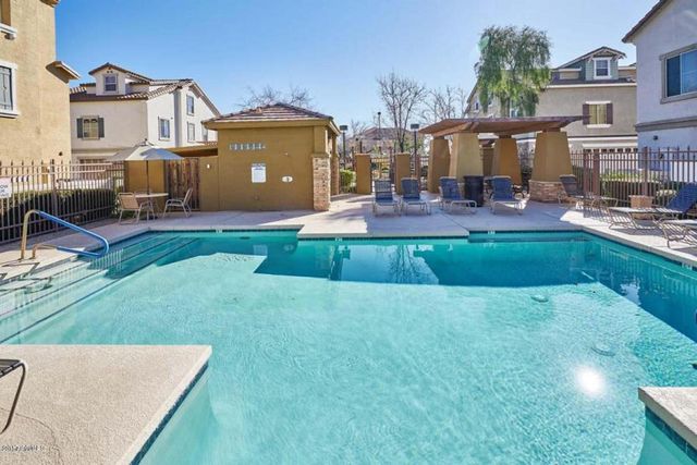 165 W Laurel Court, Gilbert, AZ 85233