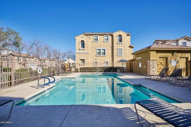 165 W Laurel Court, Gilbert, AZ 85233