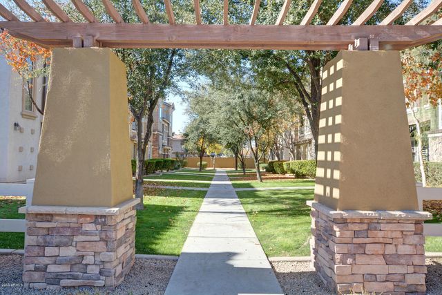165 W Laurel Court, Gilbert, AZ 85233