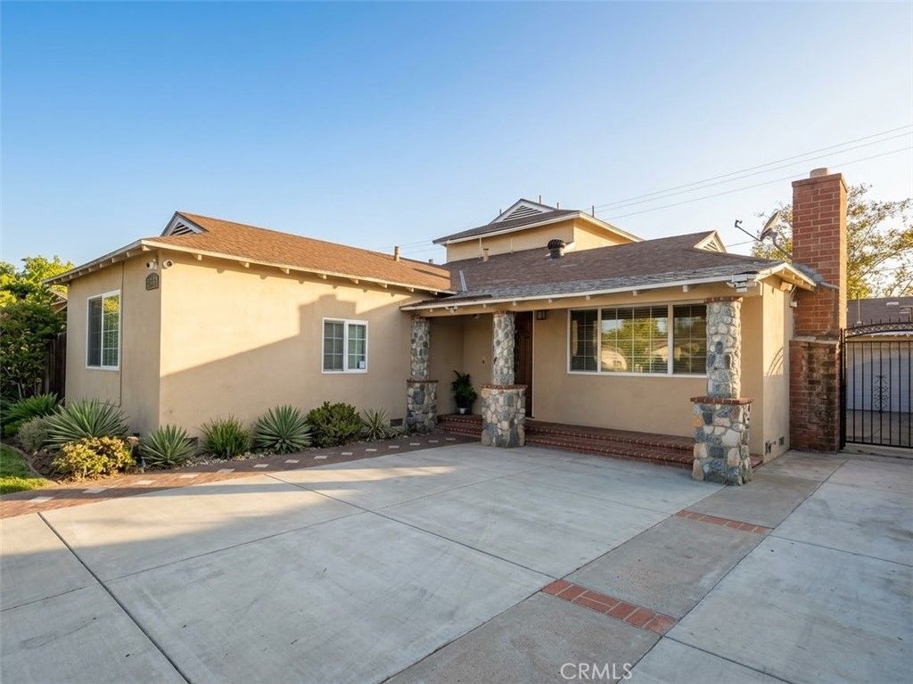 726 S Halladay Street, Santa Ana, CA 92701 — photo 2