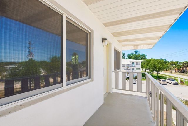 11100 86TH AVENUE 310, Seminole, FL 33772