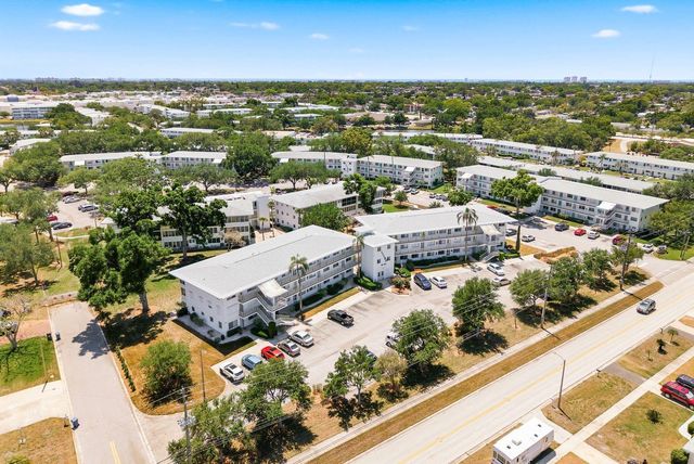 11100 86TH AVENUE 310, Seminole, FL 33772