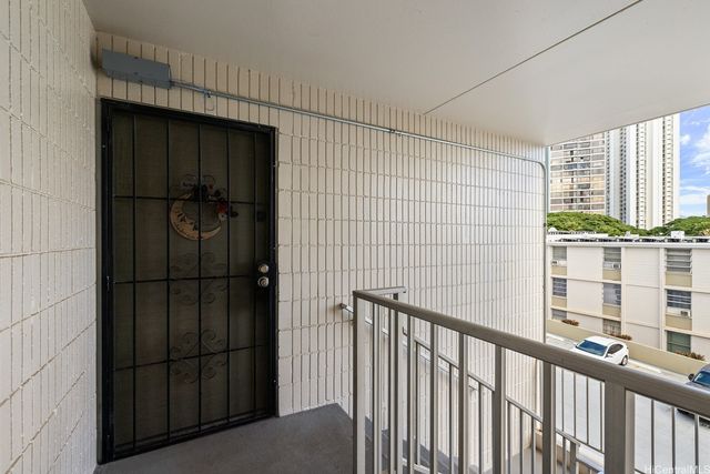 98-1030 Moanalua Road 5-308, Aiea, HI 96701