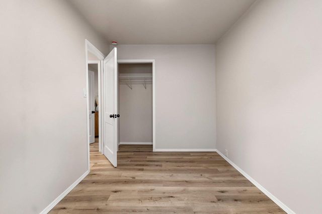 1213 S NORWOOD AVENUE, Green Bay, WI 54304