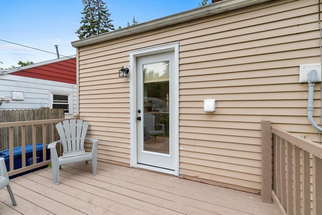 1213 S NORWOOD AVENUE, Green Bay, WI 54304