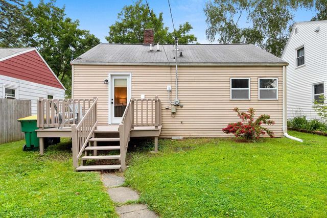 1213 S NORWOOD AVENUE, Green Bay, WI 54304