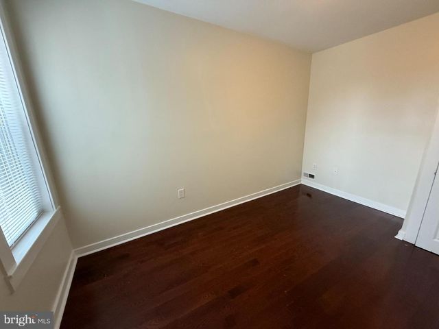 1249 W COLLEGE AVE, Philadelphia, PA 19121