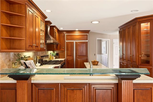 32 Stone Island Lane, Penfield, NY 14526