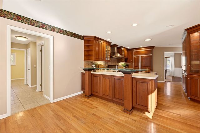 32 Stone Island Lane, Penfield, NY 14526