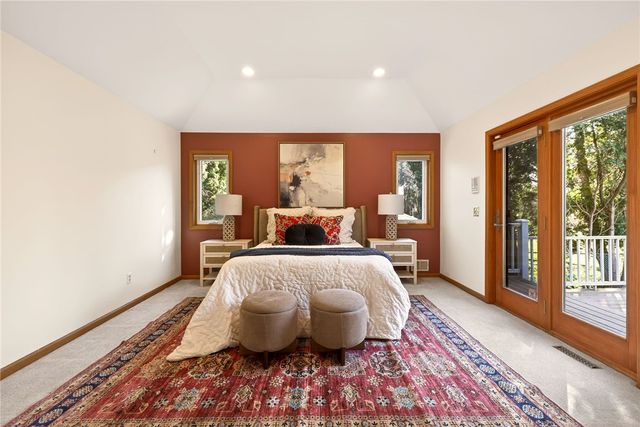 32 Stone Island Lane, Penfield, NY 14526