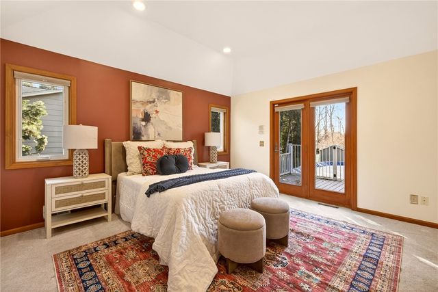 32 Stone Island Lane, Penfield, NY 14526