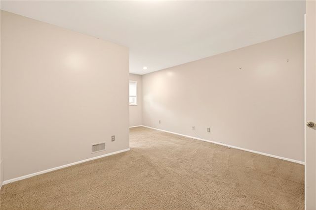 32 Stone Island Lane, Penfield, NY 14526