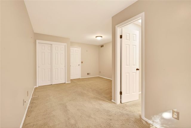 32 Stone Island Lane, Penfield, NY 14526