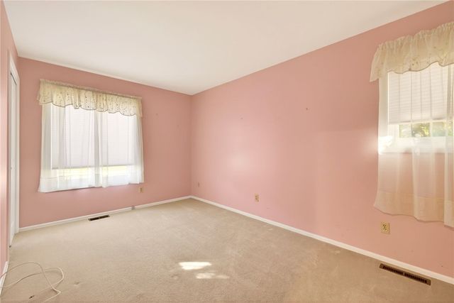 32 Stone Island Lane, Penfield, NY 14526