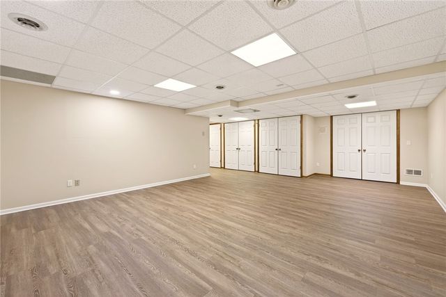 32 Stone Island Lane, Penfield, NY 14526