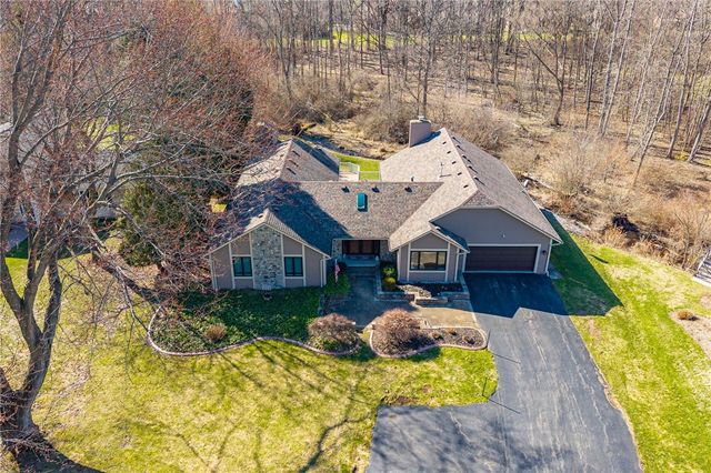 32 Stone Island Lane, Penfield, NY 14526