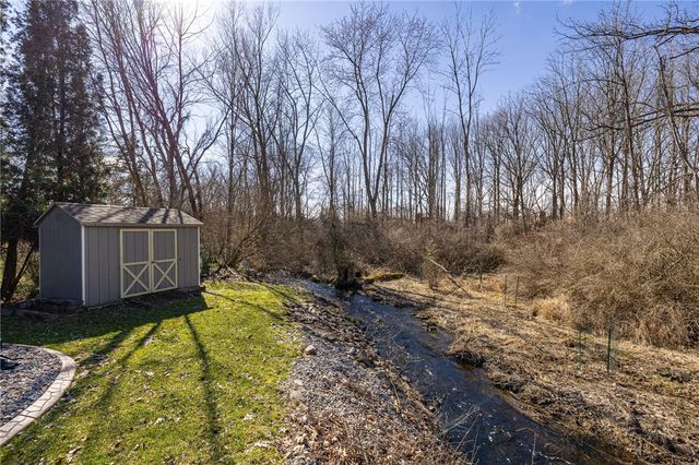 32 Stone Island Lane, Penfield, NY 14526