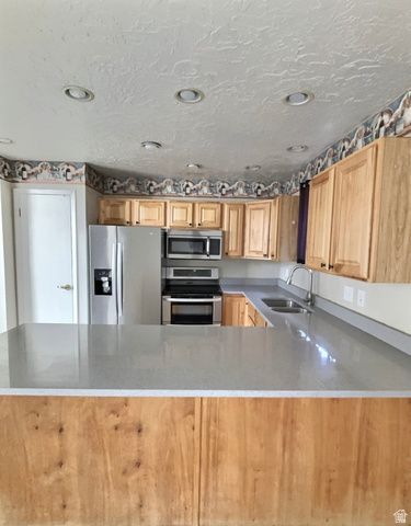 8888 S RENEGADE RD, Sandy, UT 84093