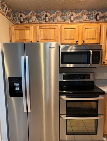 8888 S RENEGADE RD, Sandy, UT 84093