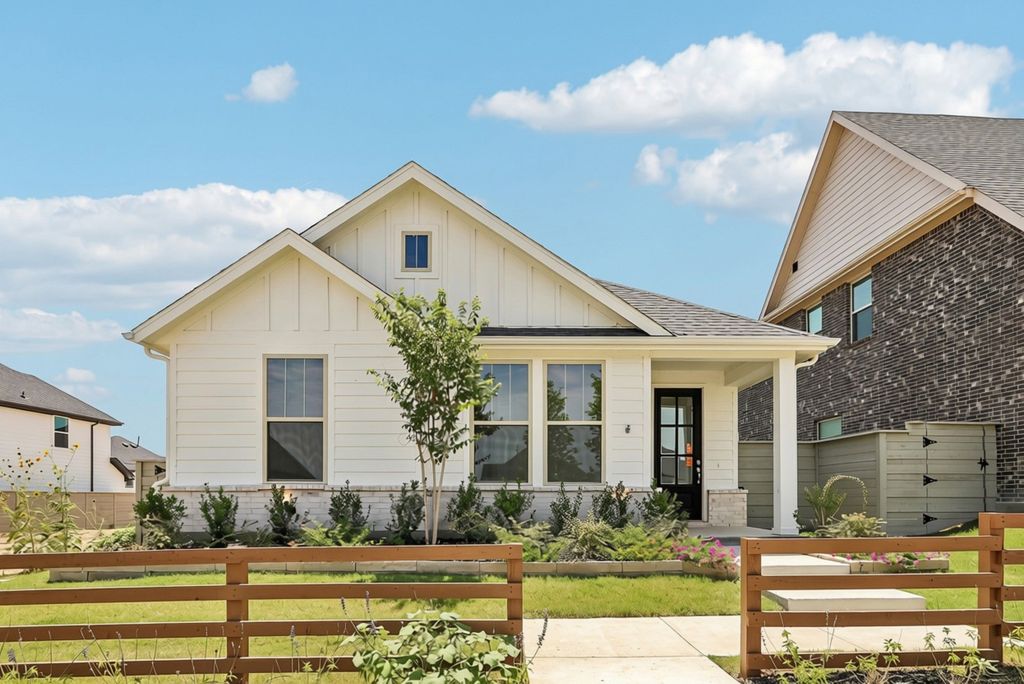 8721 Lacey Oak Drive, Justin, TX 76247 — exterior