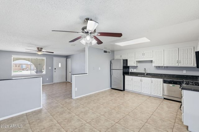 1941 W VOLTAIRE Avenue, Phoenix, AZ 85029