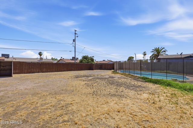1941 W VOLTAIRE Avenue, Phoenix, AZ 85029