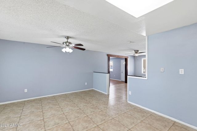 1941 W VOLTAIRE Avenue, Phoenix, AZ 85029