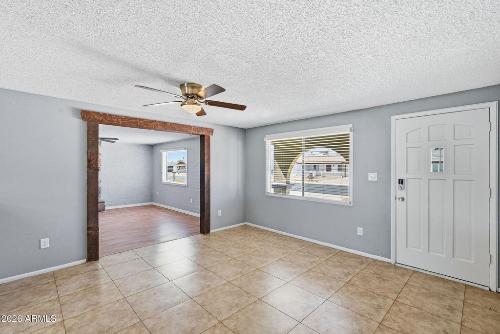 1941 W VOLTAIRE Avenue, Phoenix, AZ 85029 — photo 2