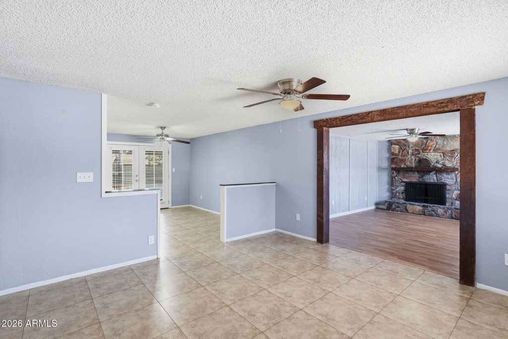 1941 W VOLTAIRE Avenue, Phoenix, AZ 85029 — photo 4