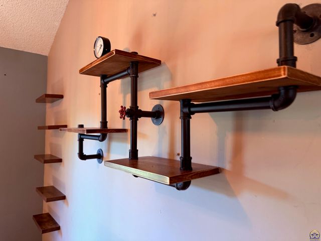 7419 SW 26th CT, Topeka, KS 66614