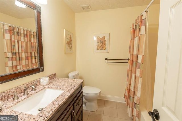 3880 Byrnwycke Drive, Buford, GA 30519