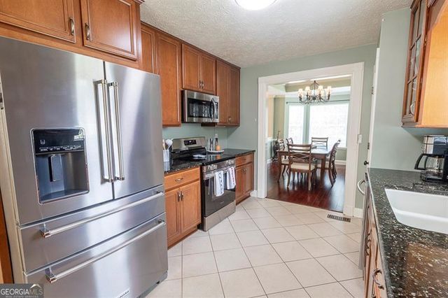 3880 Byrnwycke Drive, Buford, GA 30519