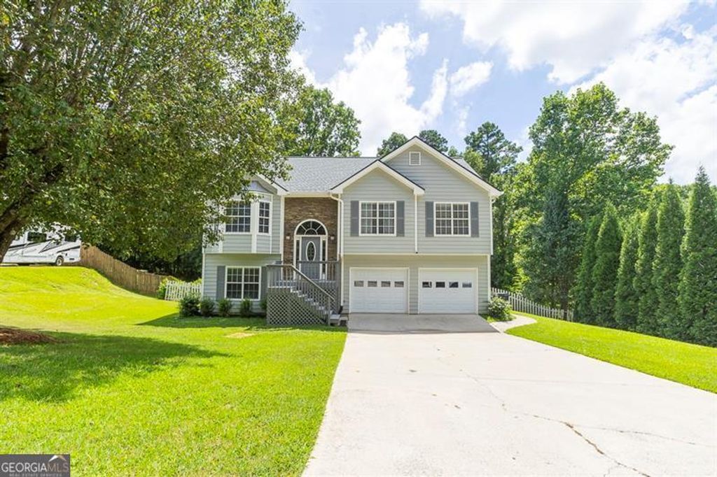 3880 Byrnwycke Drive, Buford, GA 30519