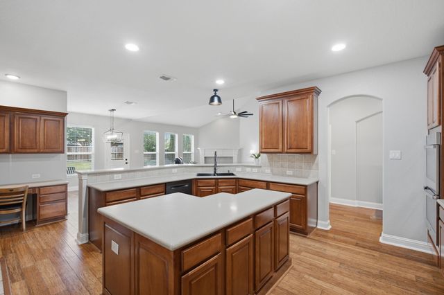 8901 Bear Creek Drive, Mckinney, TX 75072