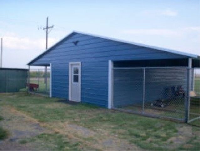 4085 S FM 196, Blossom, TX 75416