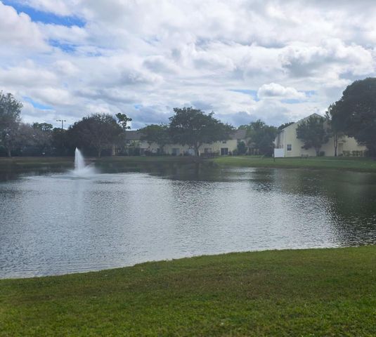 222 Foxtail Drive I, Greenacres, FL 33415