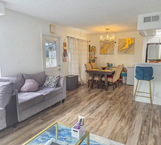 222 Foxtail Drive I, Greenacres, FL 33415