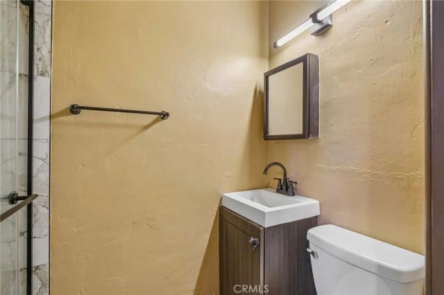 944 Knickerbocker Road, Big Bear Lake, CA 92315