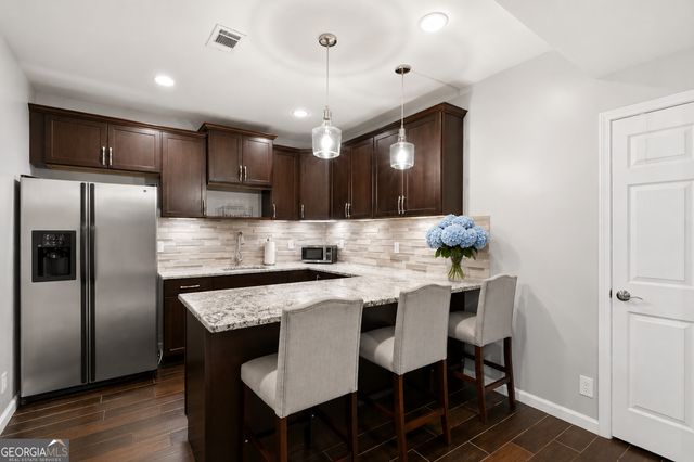 1766 Rosehedge Way NW, Kennesaw, GA 30152