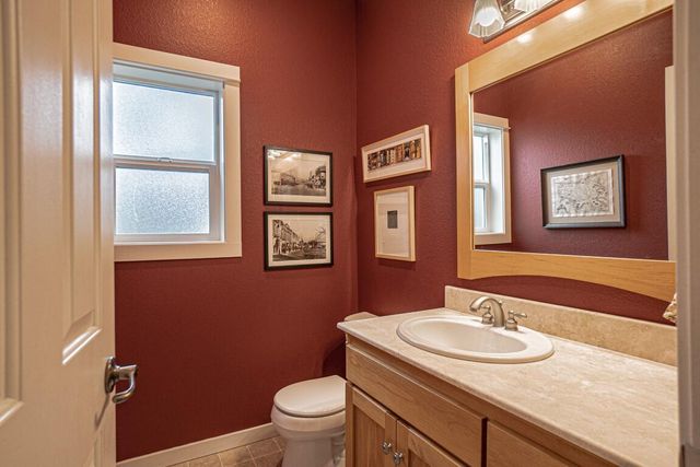 2729 Clay Creek Way, Ashland, OR 97520