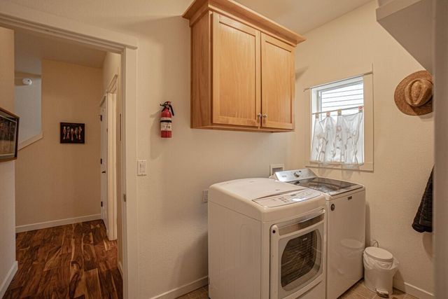 2729 Clay Creek Way, Ashland, OR 97520