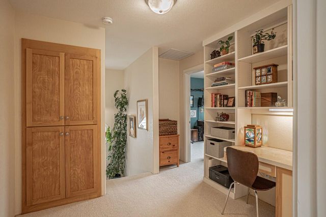 2729 Clay Creek Way, Ashland, OR 97520