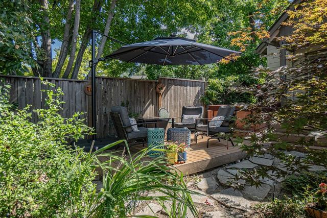 2729 Clay Creek Way, Ashland, OR 97520