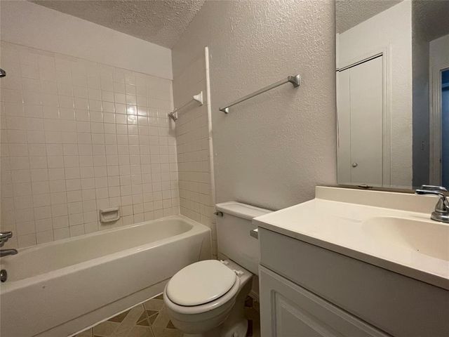 10220 Isaac Drive, Midwest City, OK 73130