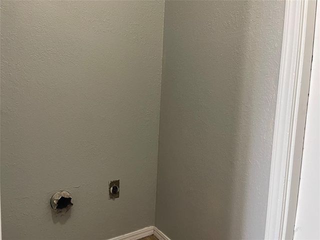 10220 Isaac Drive, Midwest City, OK 73130